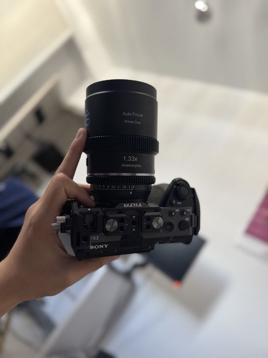 Продам Sirui 40mm T1.8 Anamorphic AF neutral flare