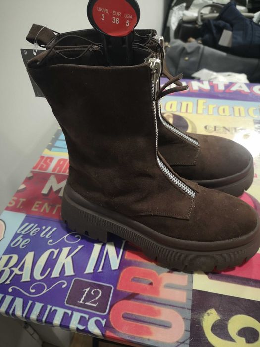 Разпродажба дамски валурвни боти