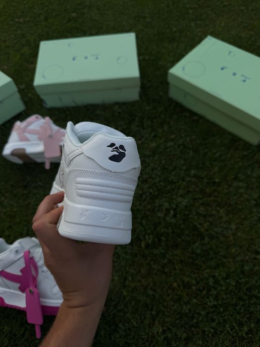 Adidasi Off White Out Of Office / Premium / 2026