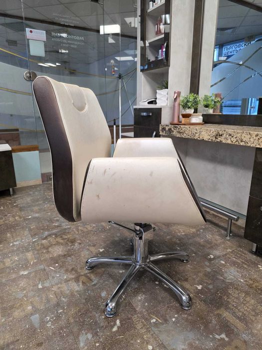 Фризьорски столове