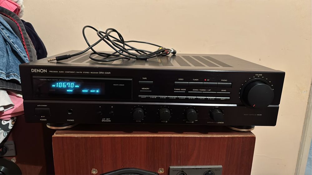 Продавам Музика