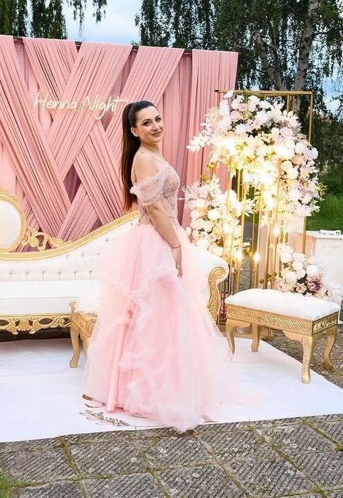 Официални рокли