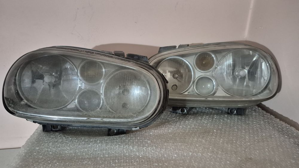 Продам фары на гольф 4