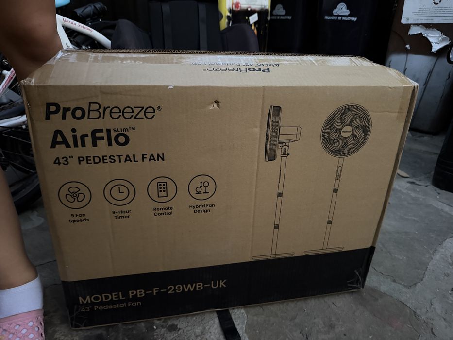 Ventilator cu picior premium Pro Breeze AirFlo Slim 43", 9 viteze, Telecomandă, NOU