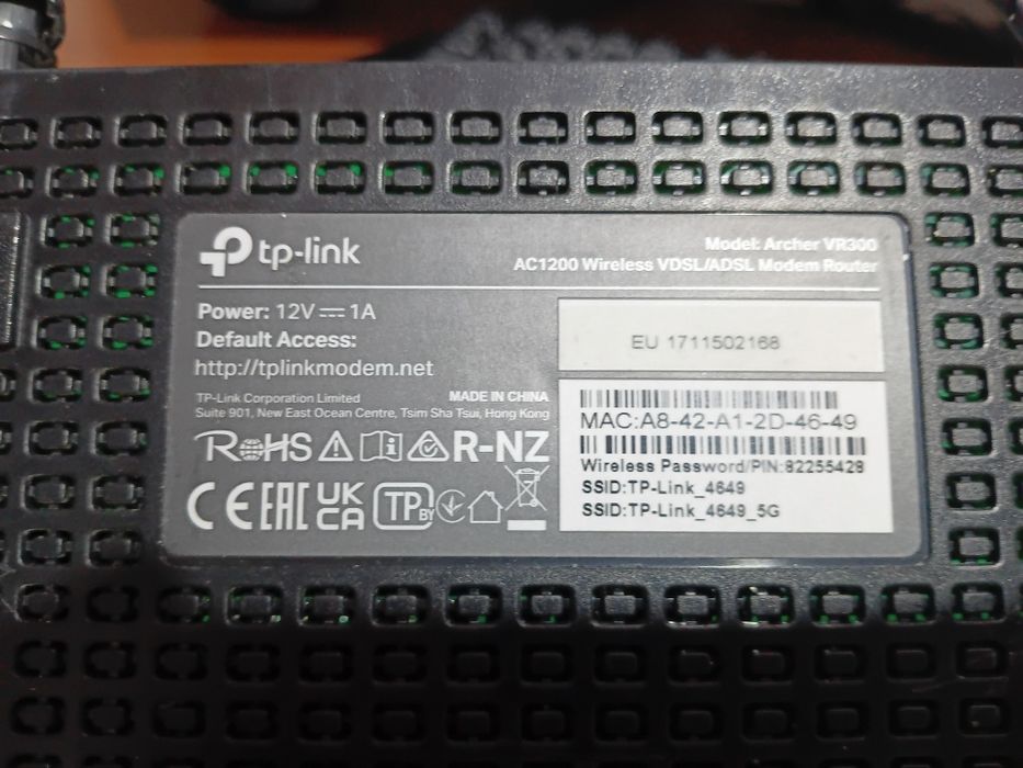 Продам Wifi роутер  tplink