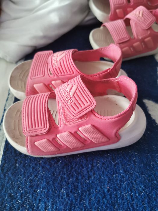 Сандали за момиче