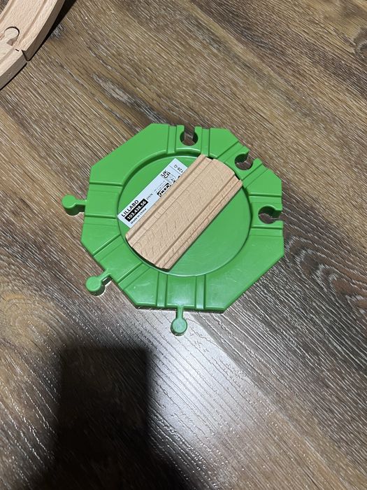 Играчки Икеа дървено влакче, обръщач, допълнителни релси 10 бр.