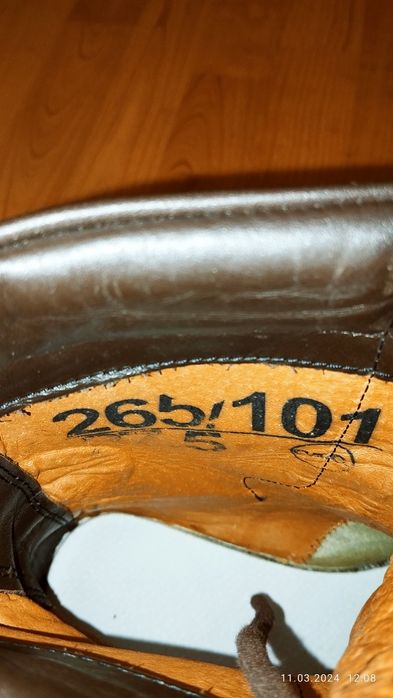 Bocanci militari maro