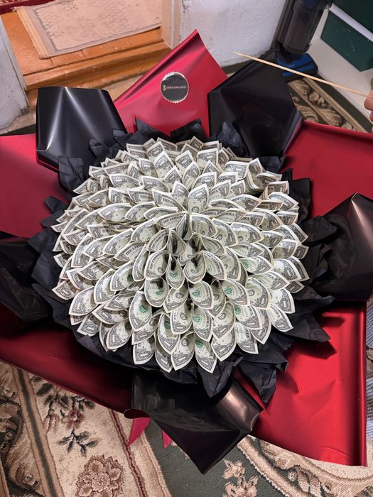 Денежный букет, цветы, подарок