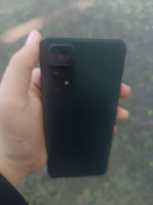 redmi 11s holati yaxshi aybi yoq