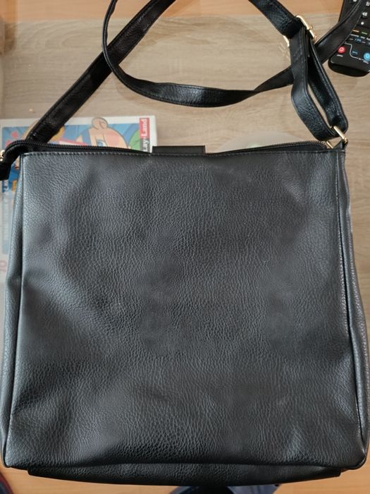 Дамска чанта за през рамо