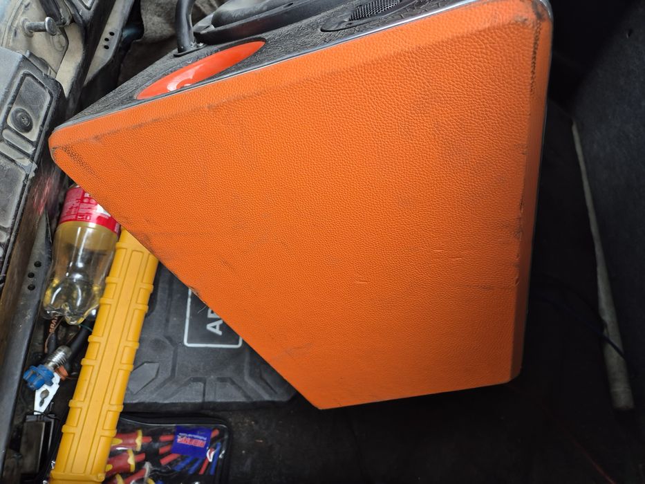 Продам сабуфер почти новый