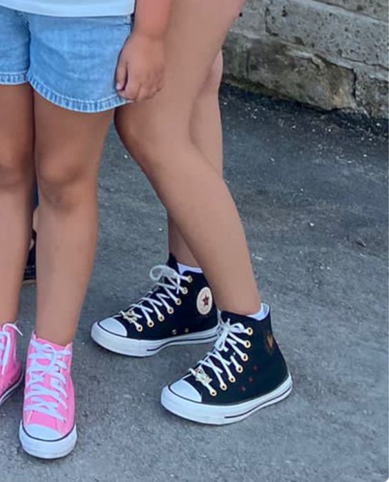 Adidasi Converse Valentine's day