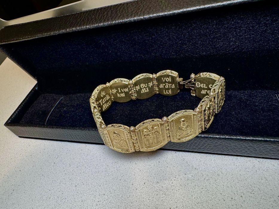 Brățară unicat din aur 14K – model religios cu 12 icoane sfinte