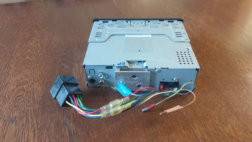 Авто радио плеър музика за кола Кенуулд Kenwood CD MP-3 USB AUX