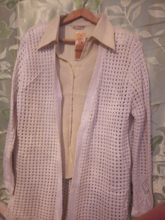 Продавам дамски жилетки