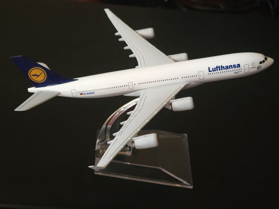 Сувенирный Самолет