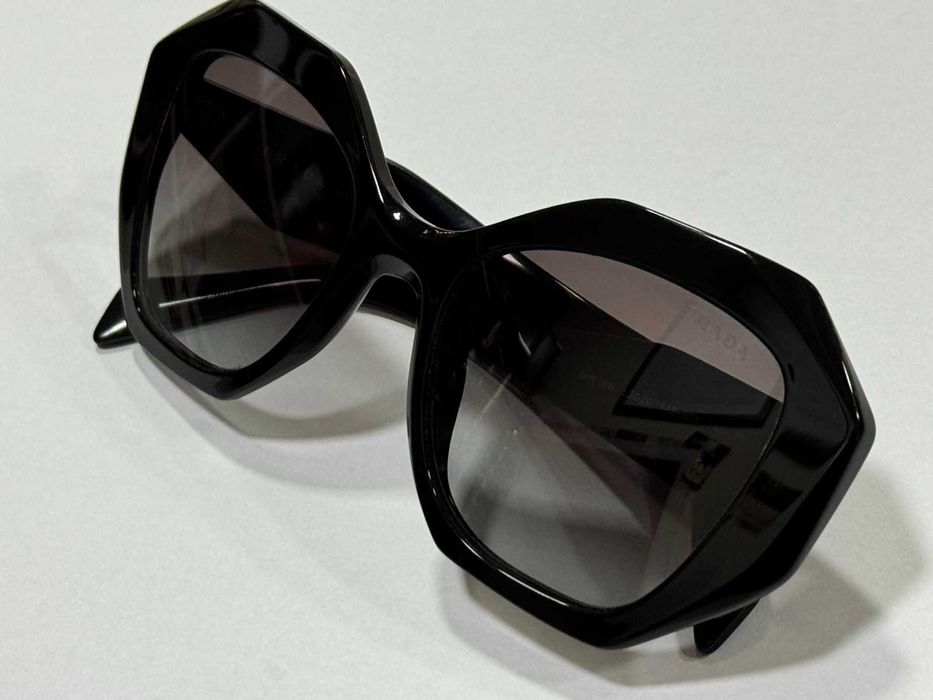 Слънчеви Очила Prada SPR 16W