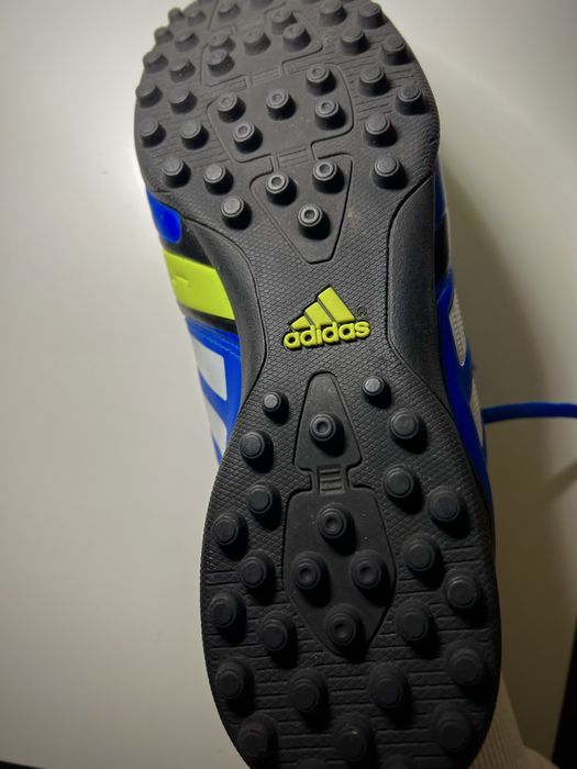 Adidas Fotbal Adidasi