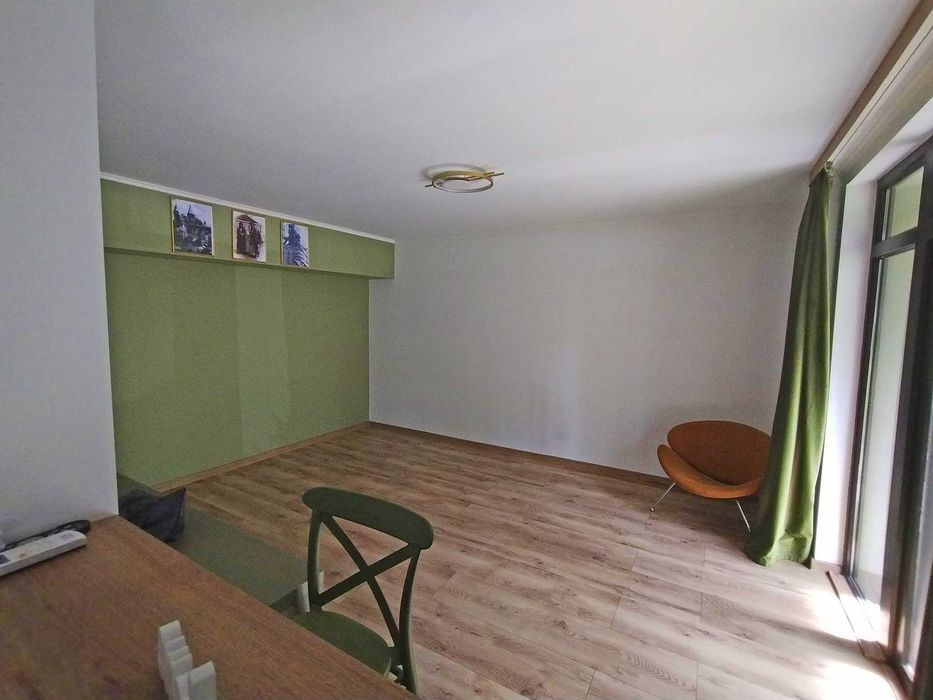 Inchiriez spatiu central Hunedoara
