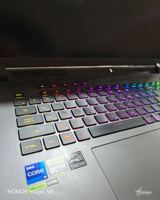 ROG Strix G18`i9-13980HX/RTX 4070/32GB DDR5/1TB NVMe/WQXGA/RGB