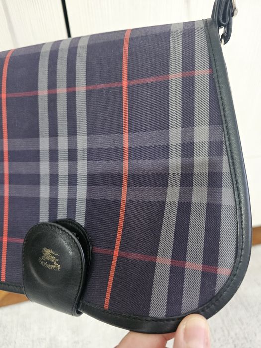Vand geanta Burberry originala