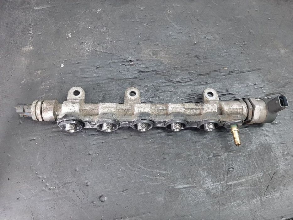 rampa injectoare 2.0 dci m9r renault trafic 2 megane laguna 3 0445214173 8200942721