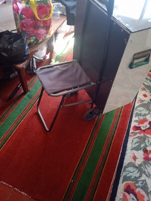 тележка для инструментов и бытовых принадлежностей