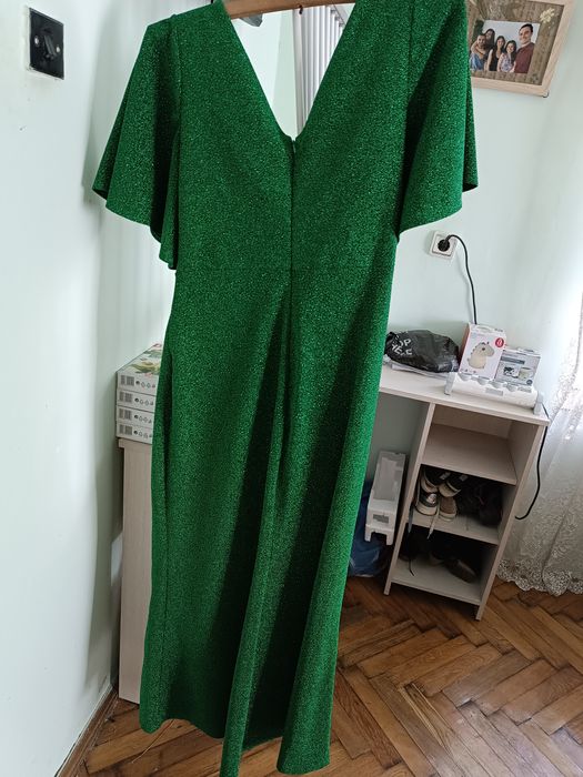 Rochie elegantă            .