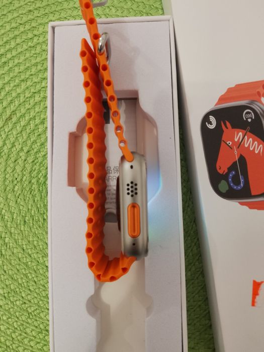 Smartwatch ca Nou -ceas inteligent y12 Ultra, nu Samsung sau Apple