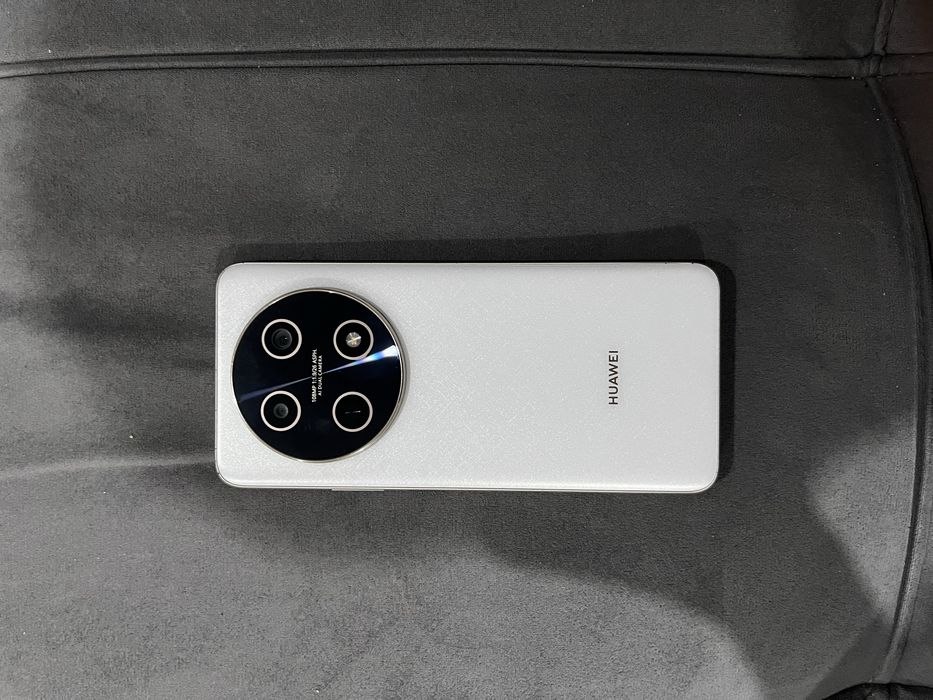 Huawei novaa 13i