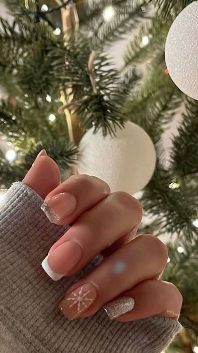 Маникюр / педикюр