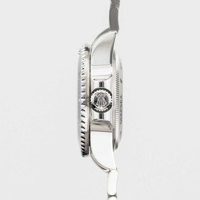 Rolex DEEPSEA Sea-Dweller 44mm 116660
