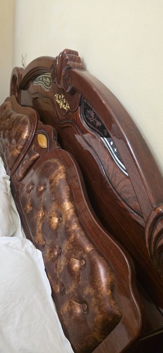 Vând mobilă nobiliara adusă de la un castel din Germania