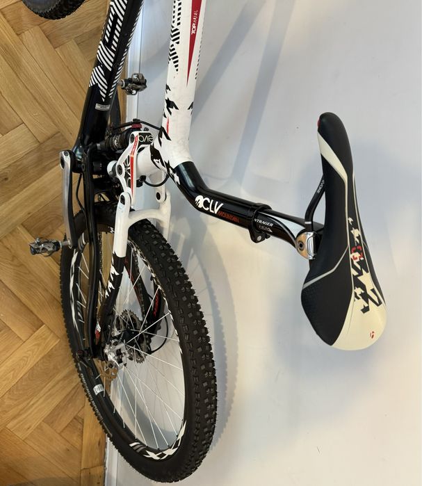 Bicicleta full suspension carbon Trek Top Fuel 9.9 SSL