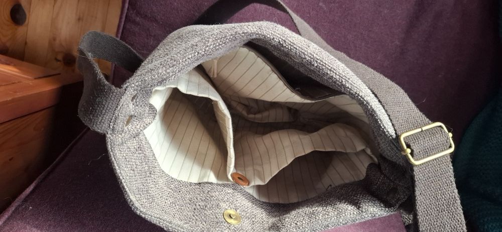 Удобна и здрава чанта от плат 30/30см