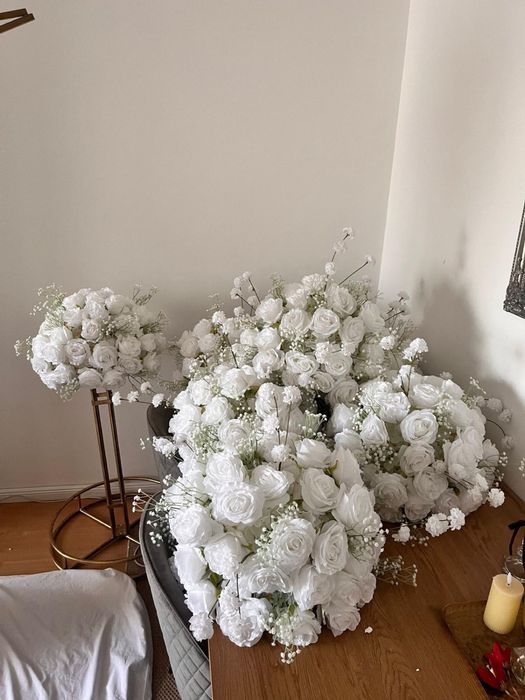 Inchiriez decoratiuni florare pentru evenimente