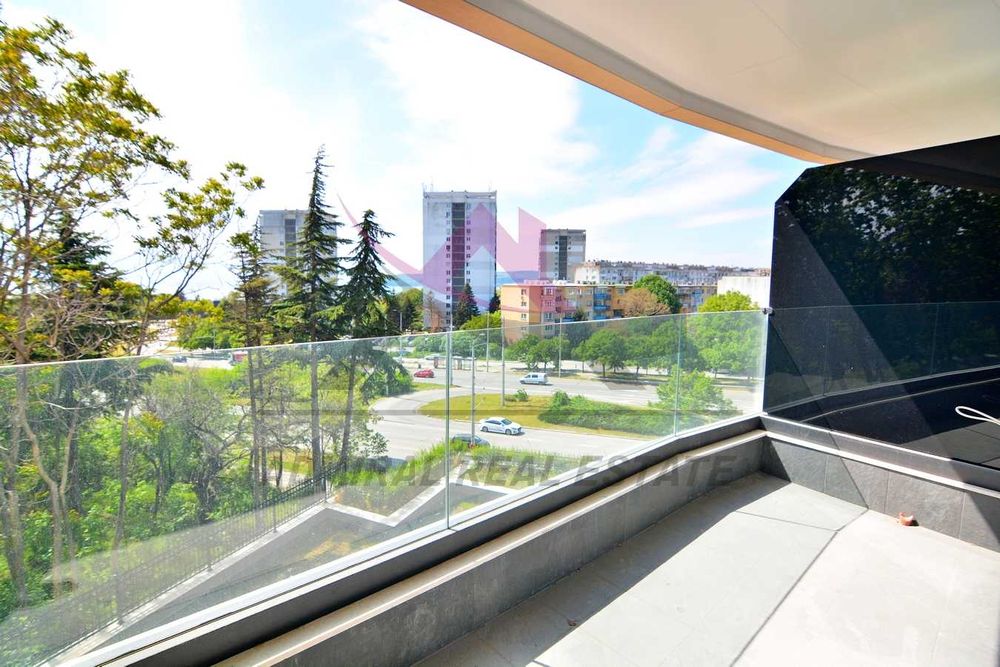 Продава се Тристаен апартамент в Варна, Бриз - 110 кв.м за 2319 €/кв.м - Снимка #6