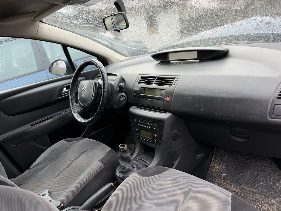 Dezmembrez citroien c 4