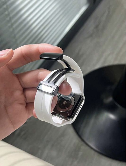 Луксозна каишка за Apple Watch