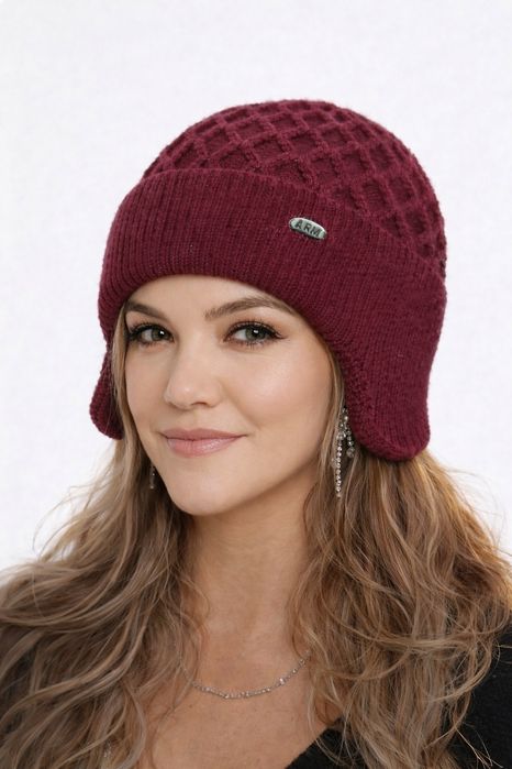 Caciula dama, cu urechi