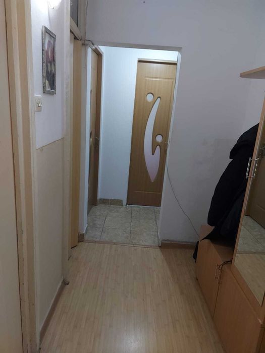 Vand Apartament 3 camere Rovinari