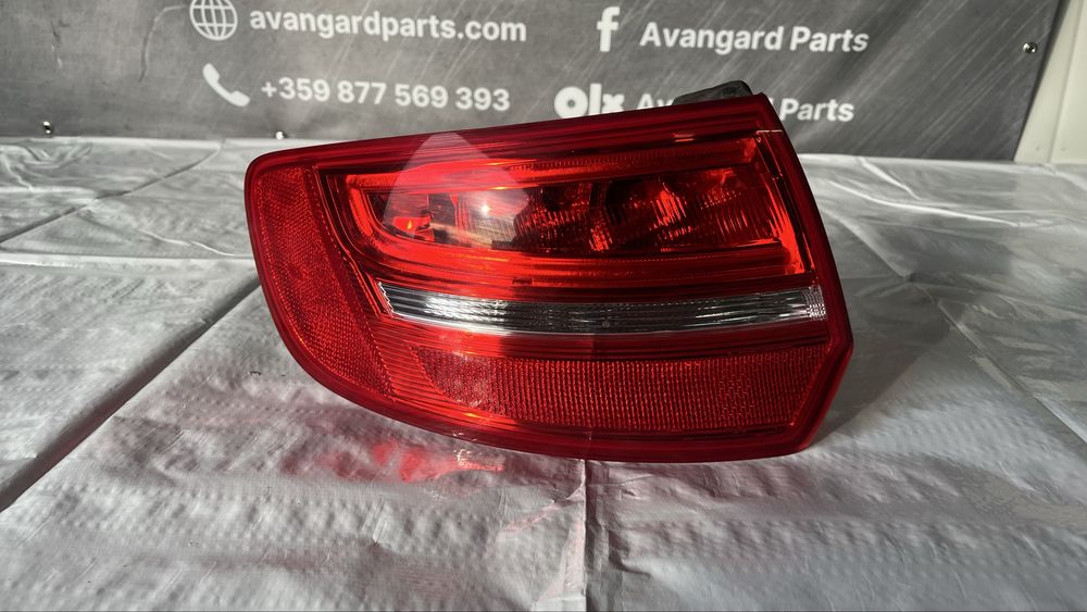 2 броя Десен и 3 броя ляв стоп Audi A4 B8 (2007-2015)