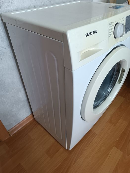 Продам стиральную машину Самсунг