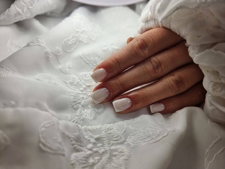 Ojă semipermanentă și protecție gel