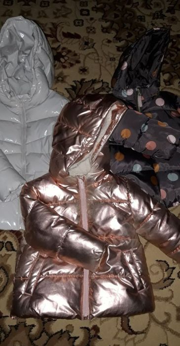 Детская куртка на девочку.