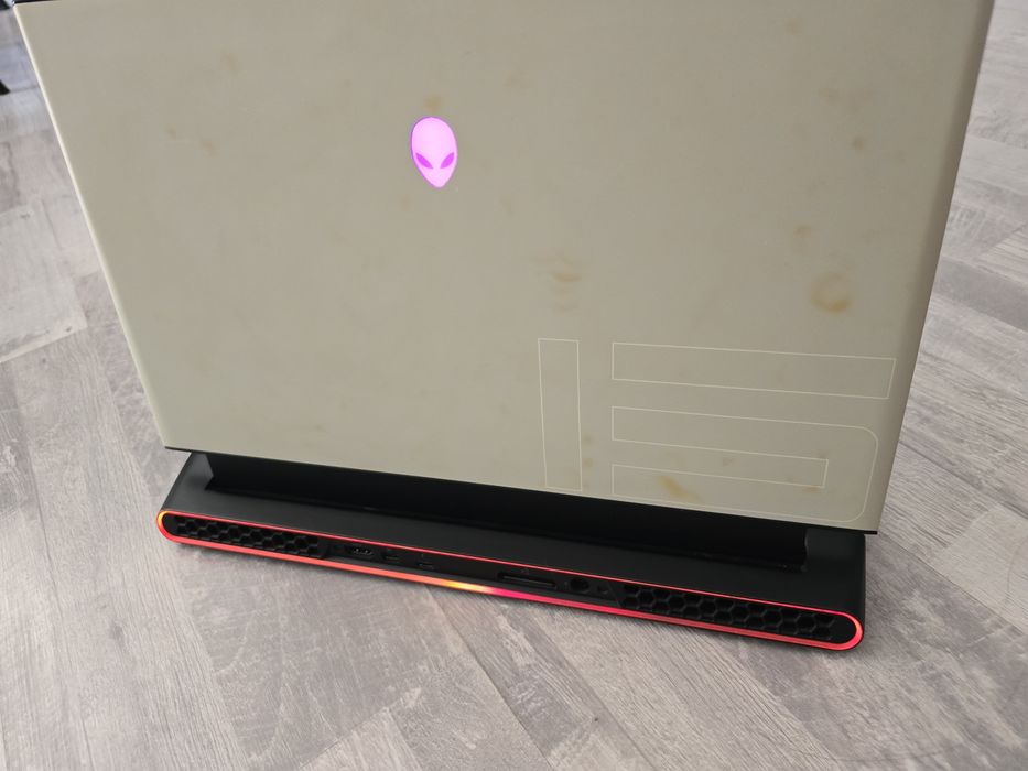 Laptop Gaming Alienware M15 R2