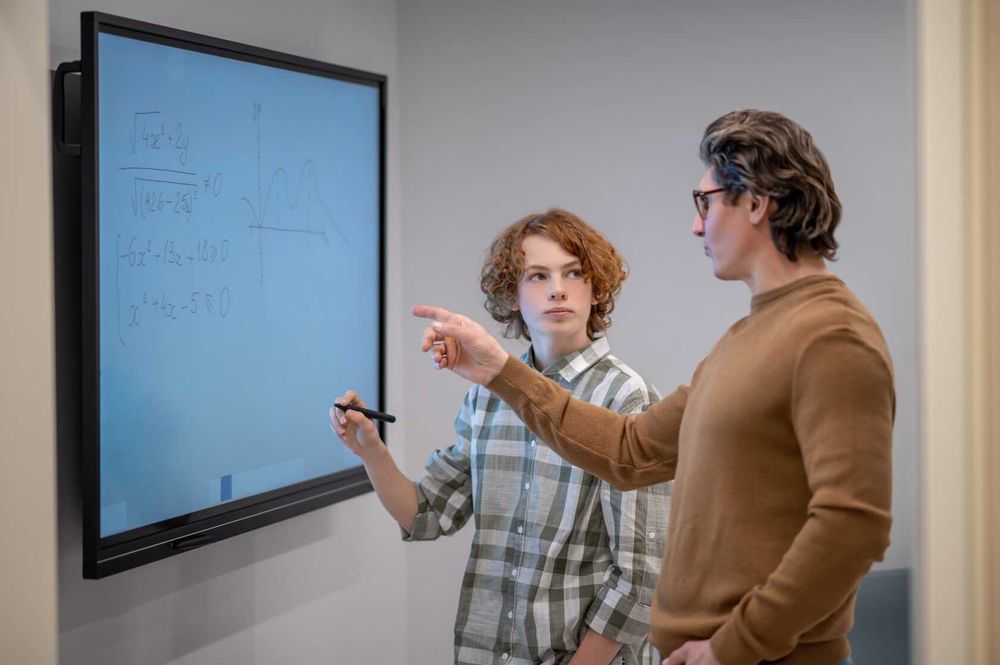 Интерактивная панель доска сенсорной 86/75 4K доставка бесплатно