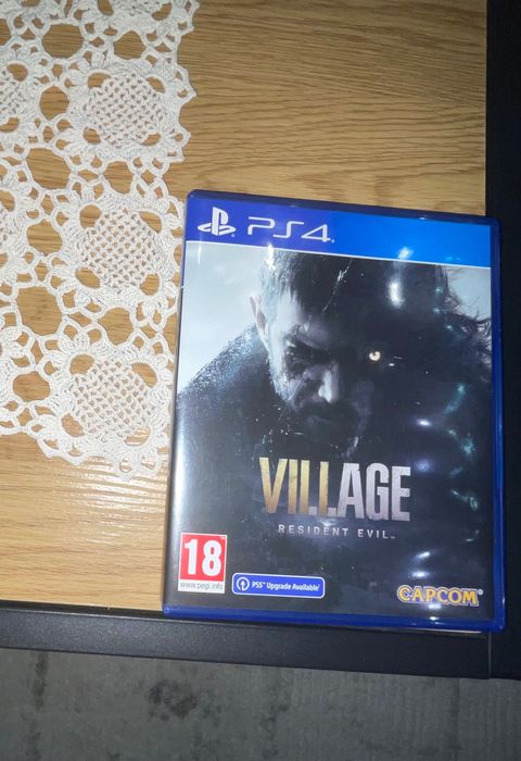 Resident Evil 7 Biohazard / Resident Evil 8 Village