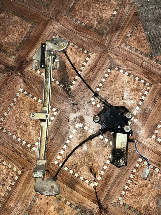 Продам стеклоподъемник от ваз 2114